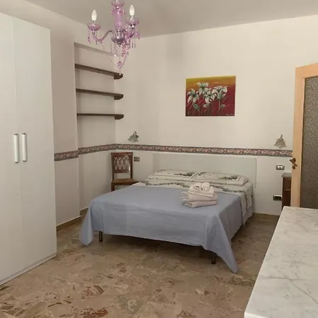 Casa Vacanze Autonoma Brevi Periodi * Vibo Valentia